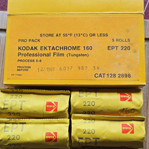 Kodak ektachrome ept 220 - ektachrome,